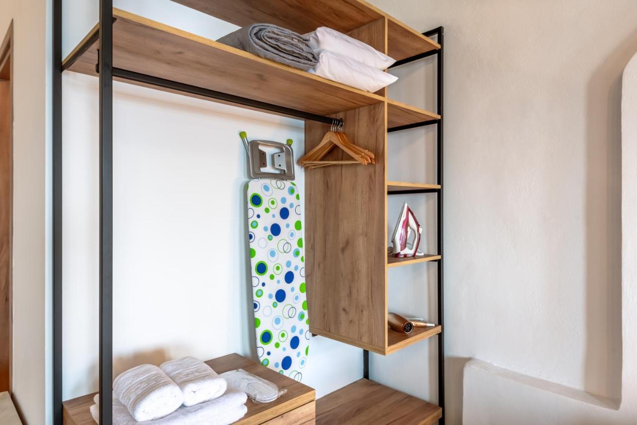 Superb Apartments Kriaras Sea View In Sfakia Khora Sfakion Exterior photo