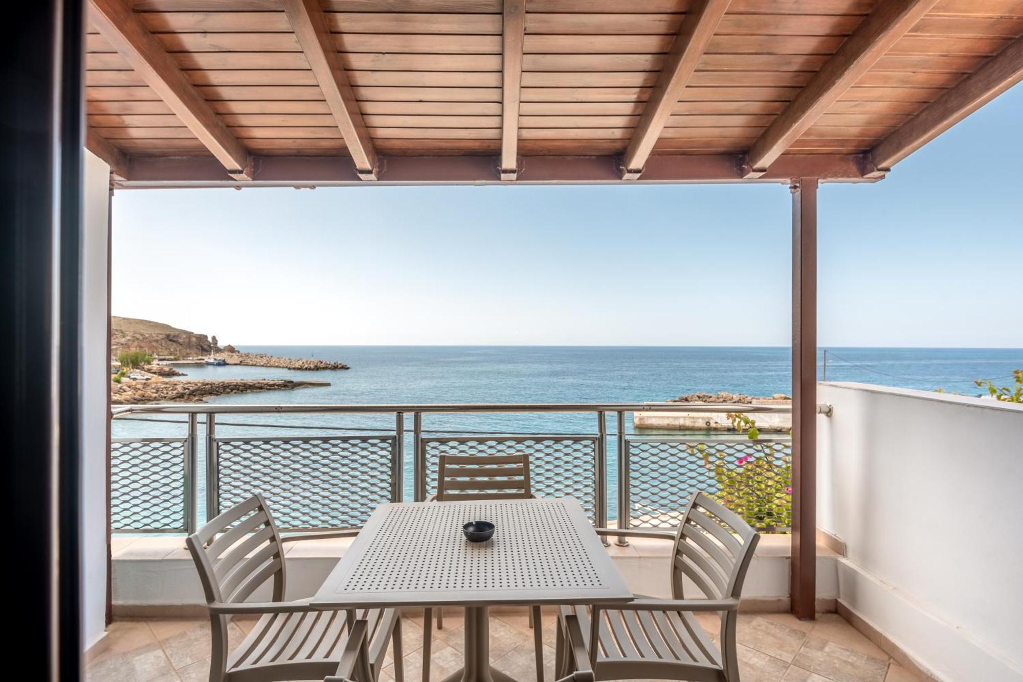 Superb Apartments Kriaras Sea View In Sfakia Khora Sfakion Exterior photo